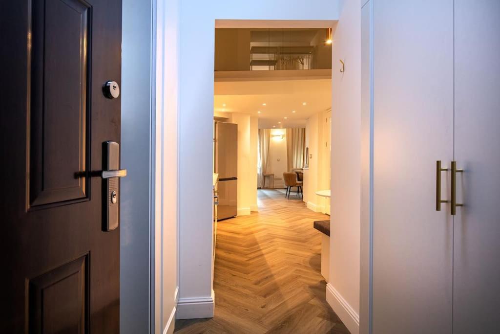 Orangehomes Luxury Apartment Next To Gellert Hill Budapest Exteriör bild